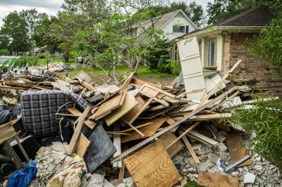 Yard Debris Removal - Property Cleanup Whiting, Indiana